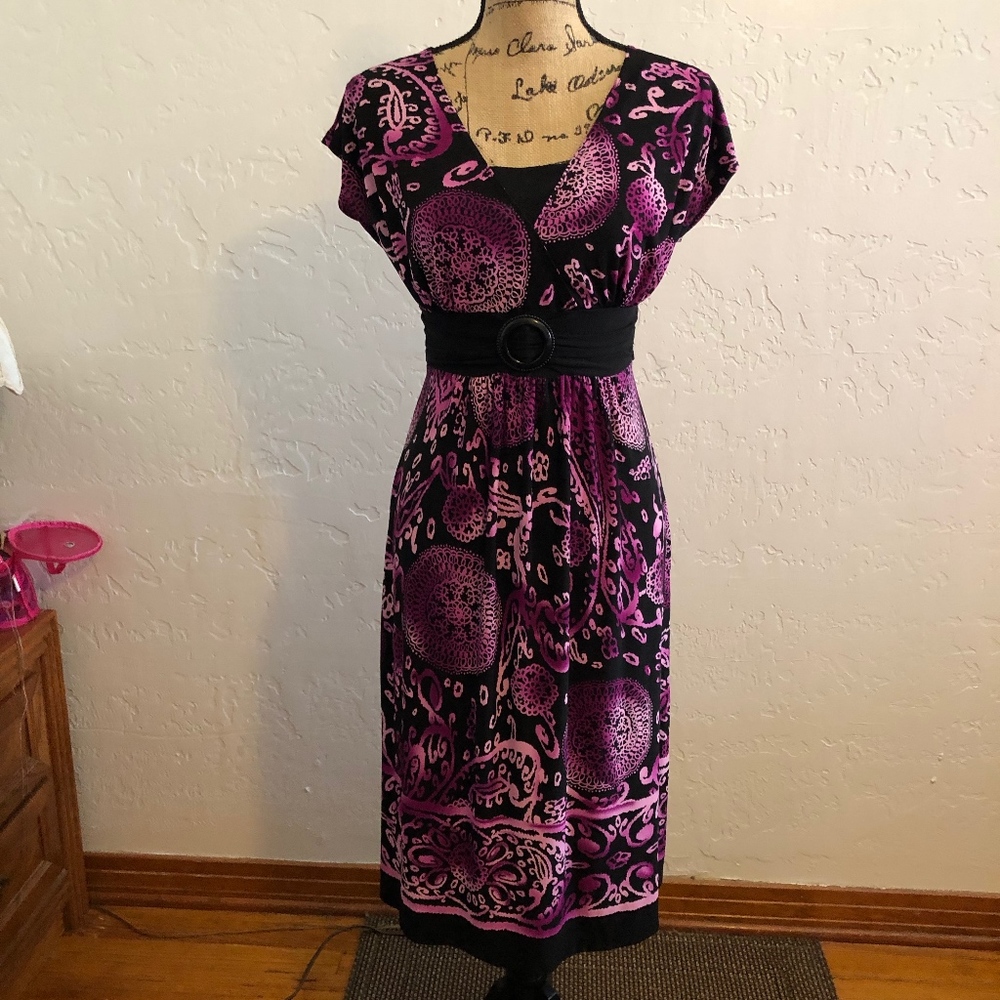 Olivia Matthews V-neck dress, size 8